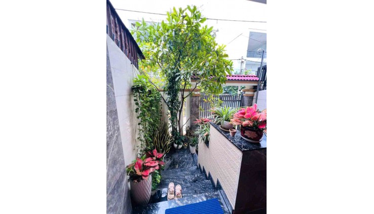 Siêu Phẩm 4Tầng Mới Đẹp Thang Máy Hẻm 6m 100m2 Gần Phạm Văn Đồng Linh Đông Thủ Đức Chỉ 12.5 tỷ